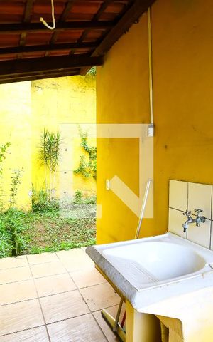 Casa à venda com 140m², 4 quartos e 8 vagas Casa à venda com 140m², 4 quartos e 8 vagasÁrea de Serviço