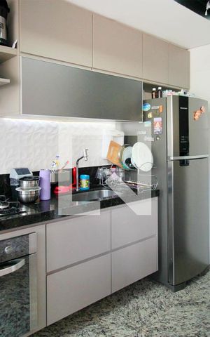 Apartamento à venda com 64m², 2 quartos e 2 vagasCozinha