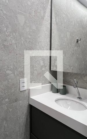 Studio para alugar com 26m², 1 quarto e sem vaga Studio para alugar com 26m², 1 quarto e sem vagaBanheiro