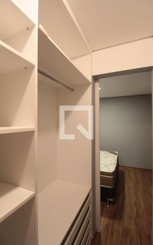 Apartamento à venda com 196m², 3 quartos e 2 vagasCloset da Suite