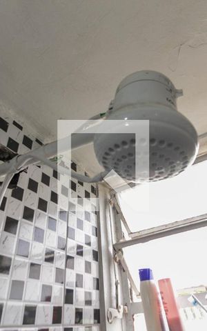 Apartamento à venda com 44m², 2 quartos e 1 vaga Apartamento à venda com 44m², 2 quartos e 1 vagaBanheiro