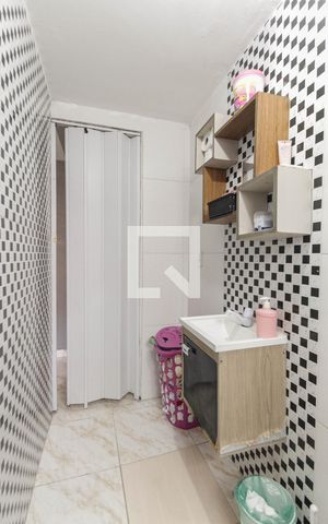 Apartamento à venda com 44m², 2 quartos e 1 vaga Apartamento à venda com 44m², 2 quartos e 1 vagaBanheiro
