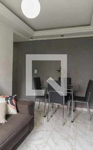 Apartamento à venda com 44m², 2 quartos e 1 vaga Apartamento à venda com 44m², 2 quartos e 1 vagaSala