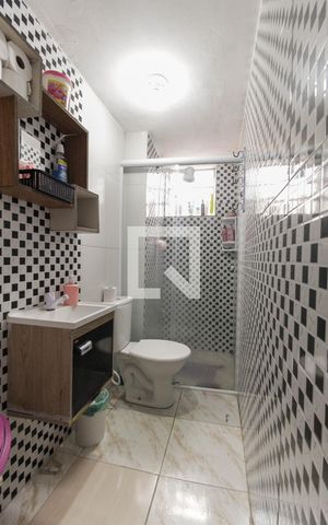 Apartamento à venda com 44m², 2 quartos e 1 vaga Apartamento à venda com 44m², 2 quartos e 1 vagaBanheiro
