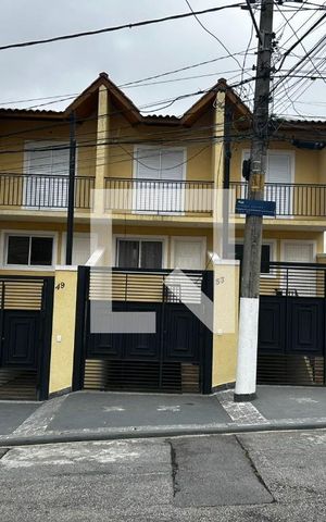 Casa à venda com 167m², 3 quartos e 6 vagas Casa à venda com 167m², 3 quartos e 6 vagasFoto 01