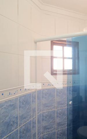 Casa à venda com 330m², 3 quartos e 4 vagasBanheiro da Suíte 3