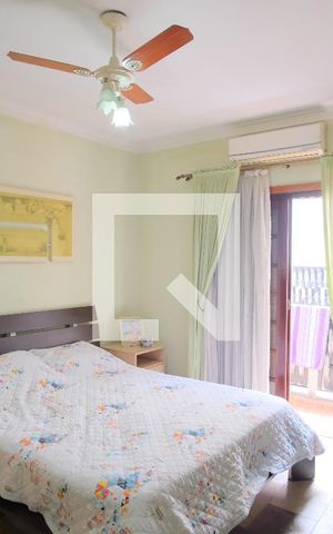 Casa à venda com 330m², 3 quartos e 4 vagasSuíte 1