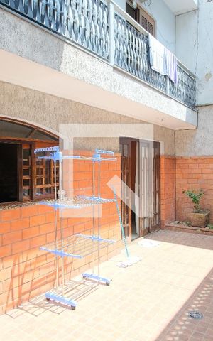 Casa à venda com 330m², 3 quartos e 4 vagasQuintal