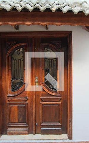 Casa à venda com 330m², 3 quartos e 4 vagasEntrada