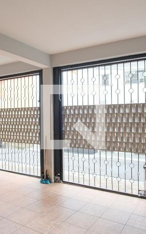 Casa à venda com 330m², 3 quartos e 4 vagasGaragem