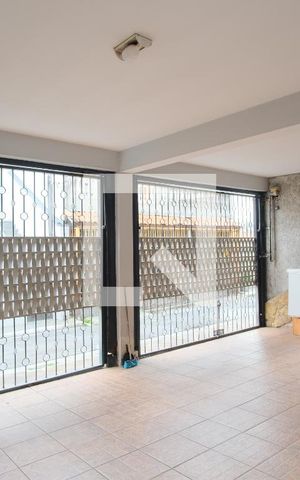 Casa à venda com 330m², 3 quartos e 4 vagasGaragem