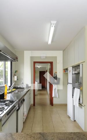 Apartamento à venda com 278m², 3 quartos e 3 vagas Apartamento à venda com 278m², 3 quartos e 3 vagasCozinha - Armários