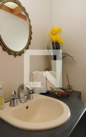 Apartamento à venda com 278m², 3 quartos e 3 vagas Apartamento à venda com 278m², 3 quartos e 3 vagasLavabo