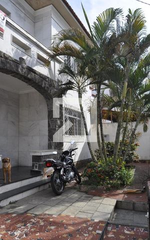 Casa à venda com 227m², 3 quartos e 3 vagasÁrea comum