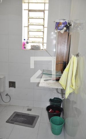 Casa à venda com 227m², 3 quartos e 3 vagasBanheiro de Serviço