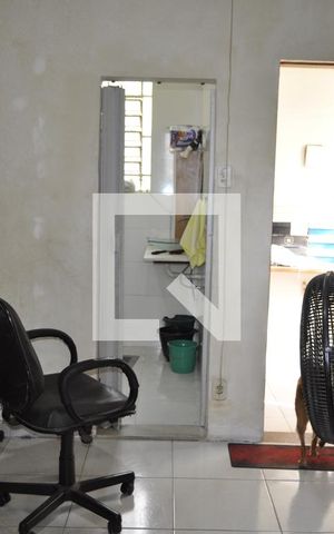 Casa à venda com 227m², 3 quartos e 3 vagasEscritório