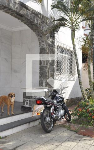 Casa à venda com 227m², 3 quartos e 3 vagasÁrea comum