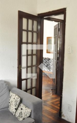 Casa à venda com 227m², 3 quartos e 3 vagasQuarto