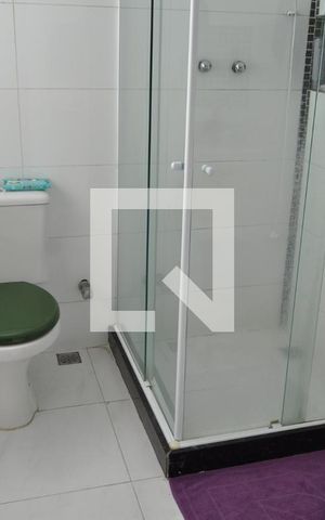 Casa à venda com 227m², 3 quartos e 3 vagasBanheiro 2
