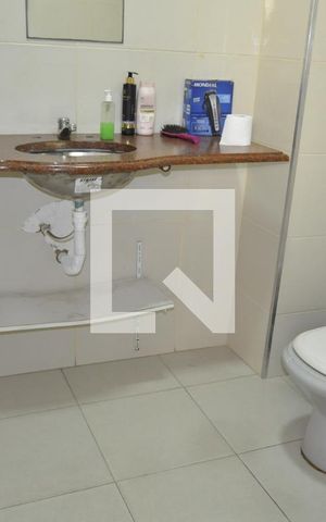 Casa à venda com 227m², 3 quartos e 3 vagasBanheiro do Quarto 