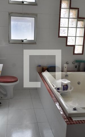 Casa à venda com 227m², 3 quartos e 3 vagasBanheiro do Quarto 4