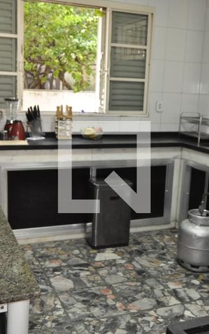 Casa à venda com 227m², 3 quartos e 3 vagasCozinha