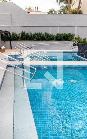 Apartamento para alugar com 36m², 1 quarto e 1 vaga Apartamento para alugar com 36m², 1 quarto e 1 vagaÁrea comum - Piscina