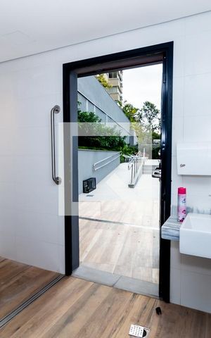 Apartamento para alugar com 36m², 1 quarto e 1 vaga Apartamento para alugar com 36m², 1 quarto e 1 vagaÁrea comum banheiro piscina