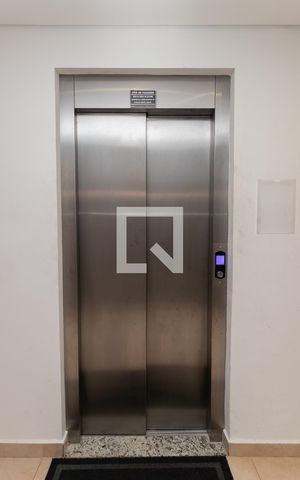 Apartamento à venda com 38m², 2 quartos e sem vagaÁrea comum - Elevador