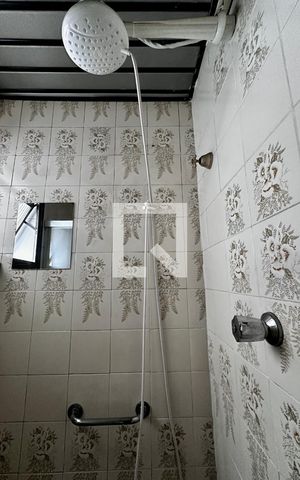 Apartamento à venda com 70m², 2 quartos e sem vaga Apartamento à venda com 70m², 2 quartos e sem vagaBanheiro