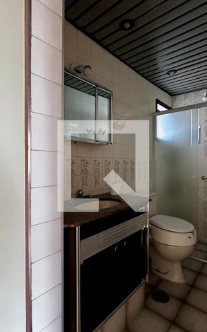 Apartamento à venda com 70m², 2 quartos e sem vaga Apartamento à venda com 70m², 2 quartos e sem vagaBanheiro