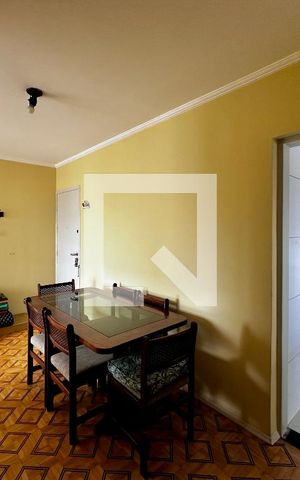 Apartamento à venda com 70m², 2 quartos e sem vaga Apartamento à venda com 70m², 2 quartos e sem vagaSala