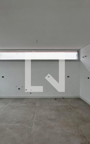 Casa de condomínio à venda com 496m², 4 quartos e 4 vagas Casa de condomínio à venda com 496m², 4 quartos e 4 vagasCozinha