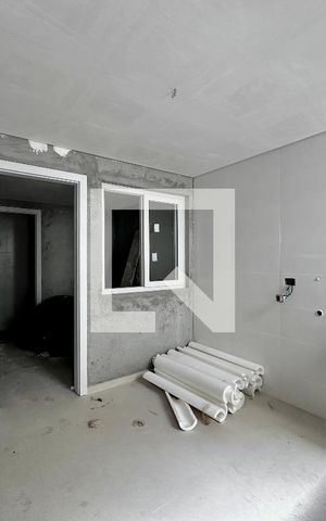 Casa de condomínio à venda com 496m², 4 quartos e 4 vagas Casa de condomínio à venda com 496m², 4 quartos e 4 vagasÁrea de Serviço
