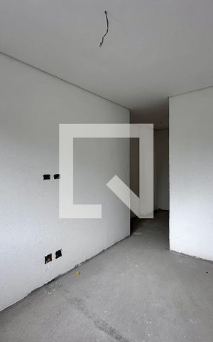 Casa de condomínio à venda com 496m², 4 quartos e 4 vagas Casa de condomínio à venda com 496m², 4 quartos e 4 vagasSuíte 2