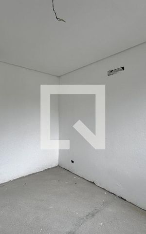 Casa de condomínio à venda com 496m², 4 quartos e 4 vagas Casa de condomínio à venda com 496m², 4 quartos e 4 vagasSuíte 2