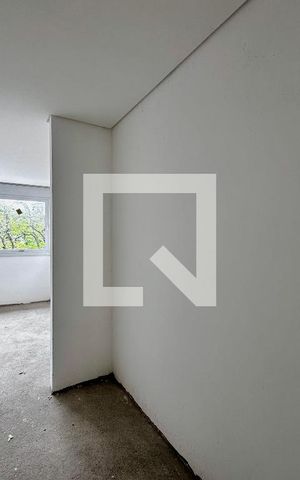 Casa de condomínio à venda com 496m², 4 quartos e 4 vagas Casa de condomínio à venda com 496m², 4 quartos e 4 vagasCloset Suíte 4