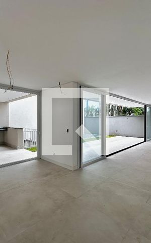 Casa de condomínio à venda com 486m², 4 quartos e 4 vagasCozinha