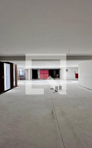 Casa de condomínio à venda com 486m², 4 quartos e 4 vagasGaragem