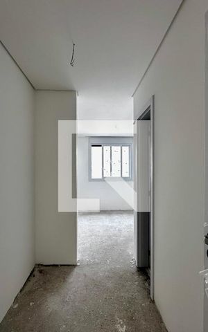 Casa de condomínio à venda com 486m², 4 quartos e 4 vagasCloset Suíte 1