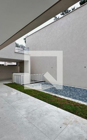 Casa de condomínio à venda com 486m², 4 quartos e 4 vagasVaranda/Quintal