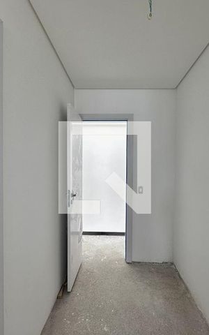 Casa de condomínio à venda com 486m², 4 quartos e 4 vagasCloset Suíte 1