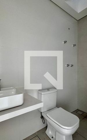 Casa de condomínio à venda com 486m², 4 quartos e 4 vagasBanheiro Suíte 1