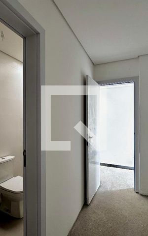 Casa de condomínio à venda com 486m², 4 quartos e 4 vagasCloset Suíte 4