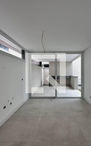 Casa de condomínio à venda com 486m², 4 quartos e 4 vagasCozinha