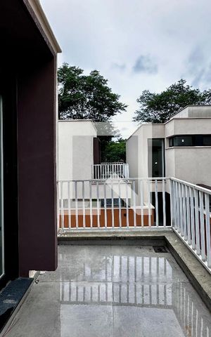 Casa de condomínio à venda com 486m², 4 quartos e 4 vagasSacada Suíte 3