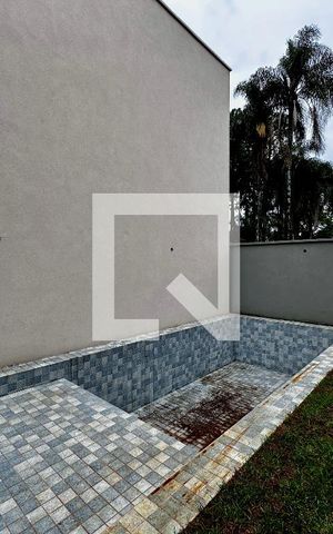 Casa de condomínio à venda com 486m², 4 quartos e 4 vagasPiscina