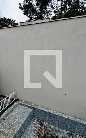 Casa de condomínio à venda com 486m², 4 quartos e 4 vagasVista Suíte 1