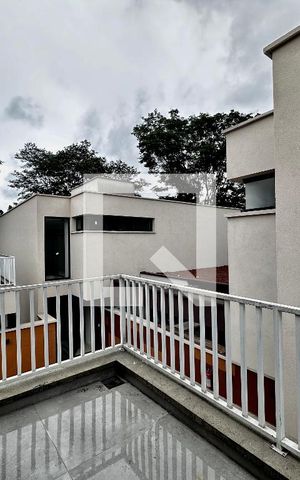 Casa de condomínio à venda com 486m², 4 quartos e 4 vagasSacada Suíte 3