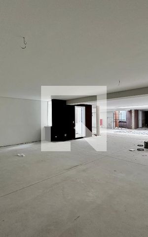 Casa de condomínio à venda com 486m², 4 quartos e 4 vagasGaragem